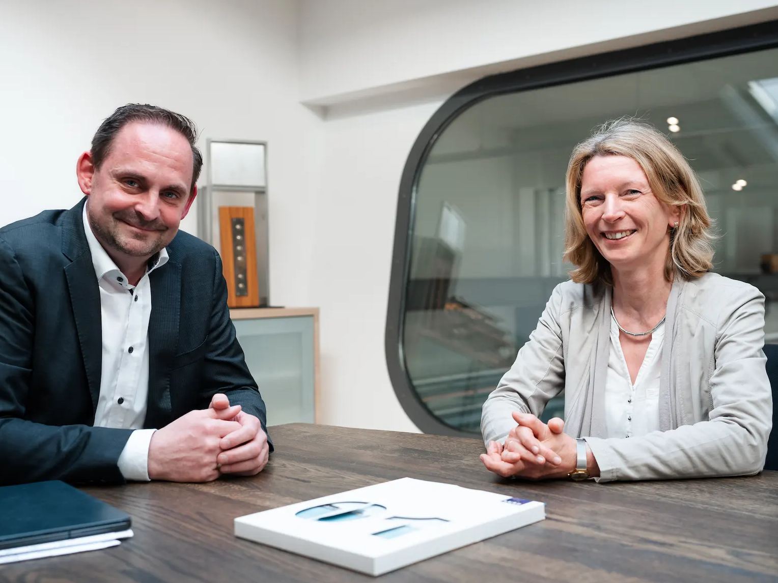 Vertriebsmeeting mit Kundin